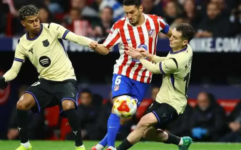 التشكيلة الرسمية لمواجهة أتلتيكو مدريد ضد برشلونة في الدوري الإسباني